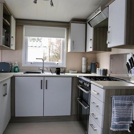 Silver Birch Retreat - Percy Woods Country Retreat With 18 Hole Free Golf Alnwick Dış mekan fotoğraf